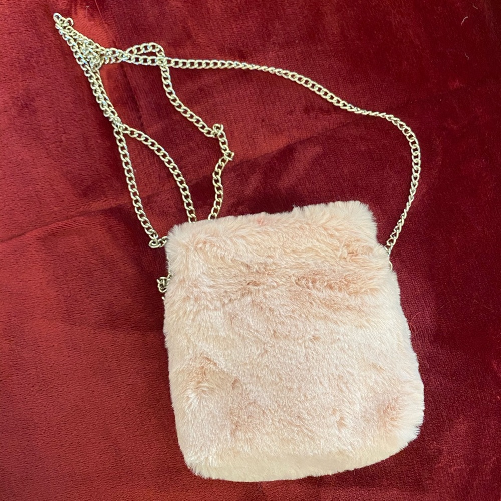 🌸so soft!🌸 Old Navy Blush Pink Faux Fur Bag